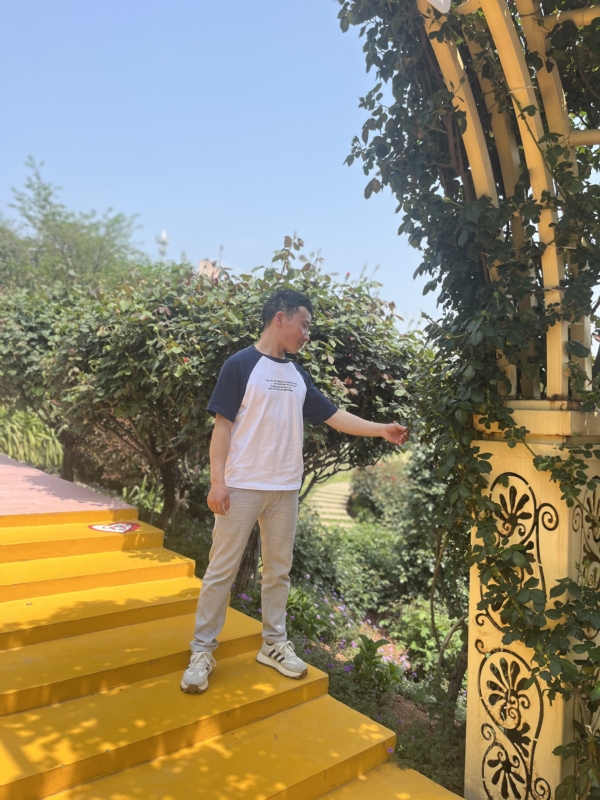 罗湘的第一张照片--四川中老年相亲网